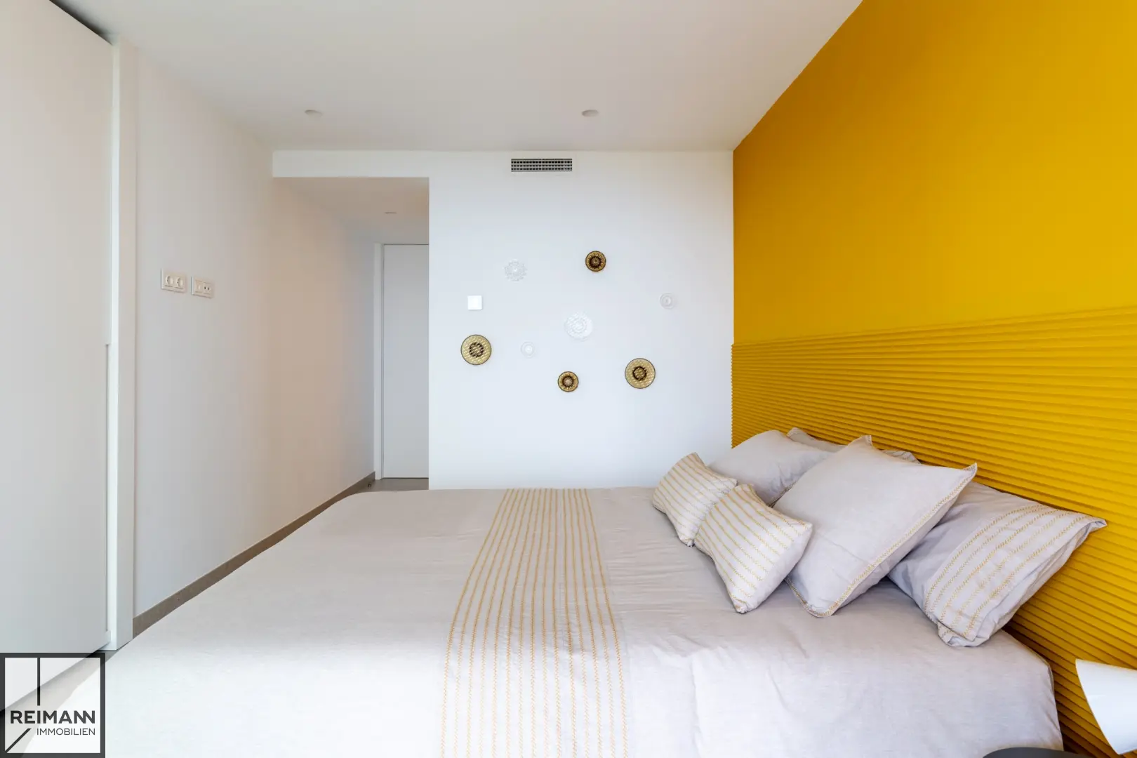 Bezugsfertige Luxus-Villa an der Mittelmeerküste in der Provinz Alicante (Spanien)