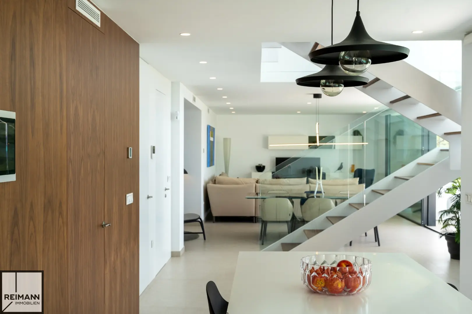 Bezugsfertige Luxus-Villa an der Mittelmeerküste in der Provinz Alicante (Spanien)