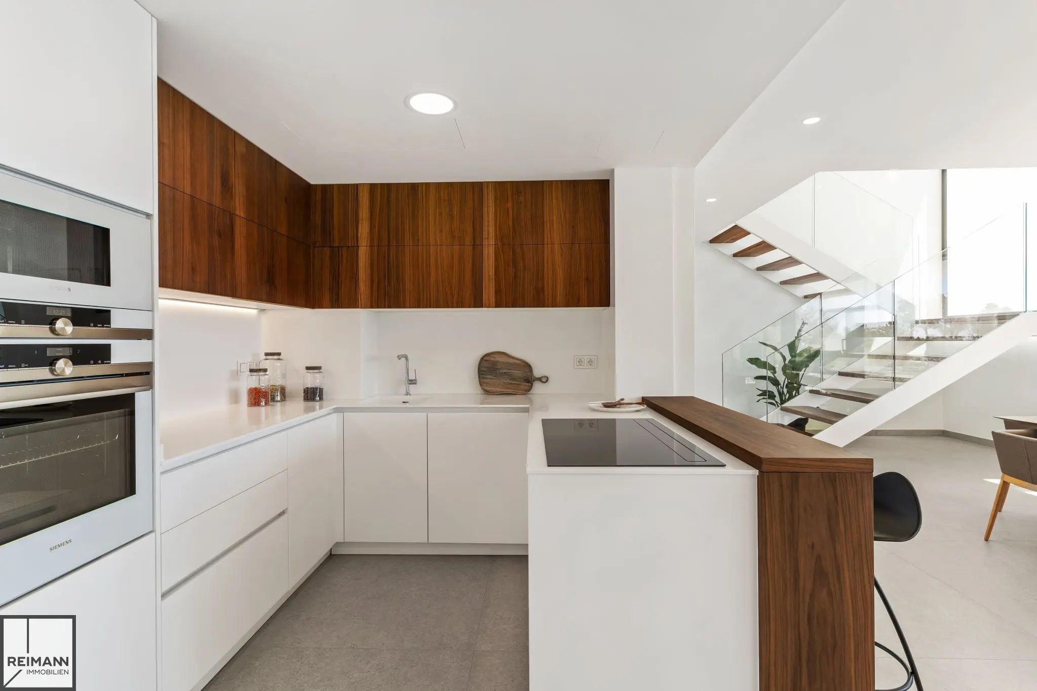 Neubau-Villa mit 4 Schlafzimmern in Altea an der Costa Blanca (Spanien)
