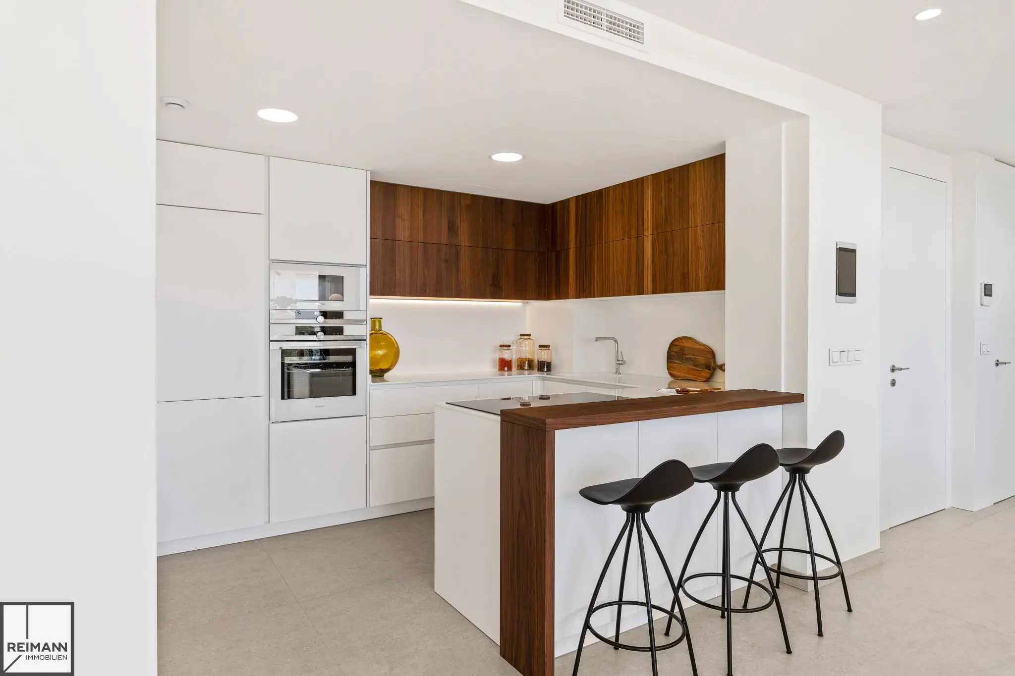 Neubau-Villa mit 4 Schlafzimmern in Altea an der Costa Blanca (Spanien)