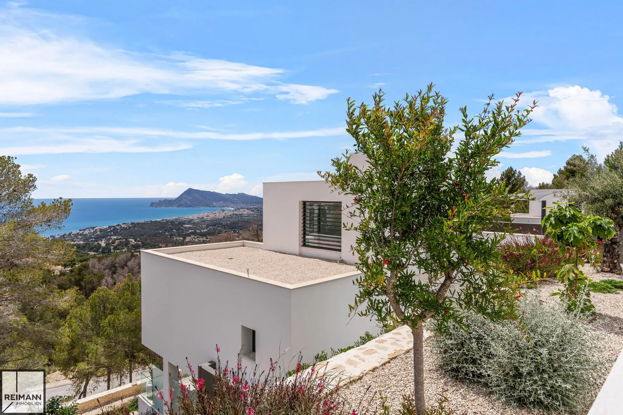 Neubau-Villa mit 4 Schlafzimmern in Altea an der Costa Blanca (Spanien)