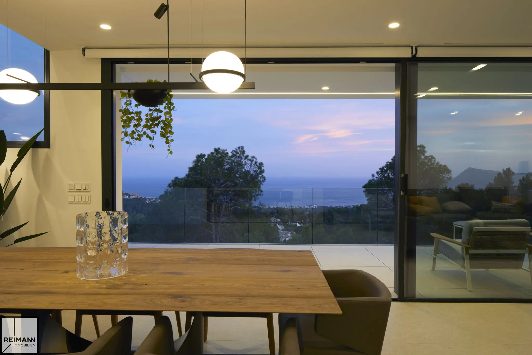 Neubau-Villa mit 4 Schlafzimmern in Altea an der Costa Blanca (Spanien)