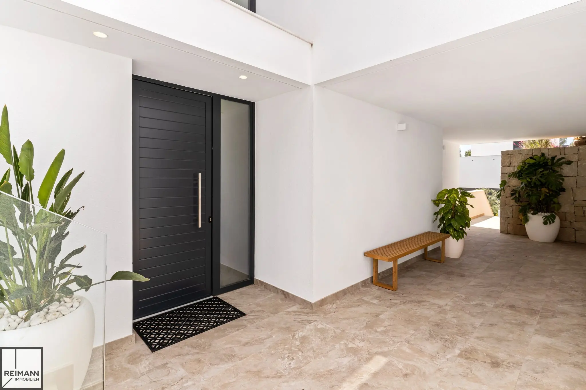 Neubau-Villa mit 4 Schlafzimmern in Altea an der Costa Blanca (Spanien)