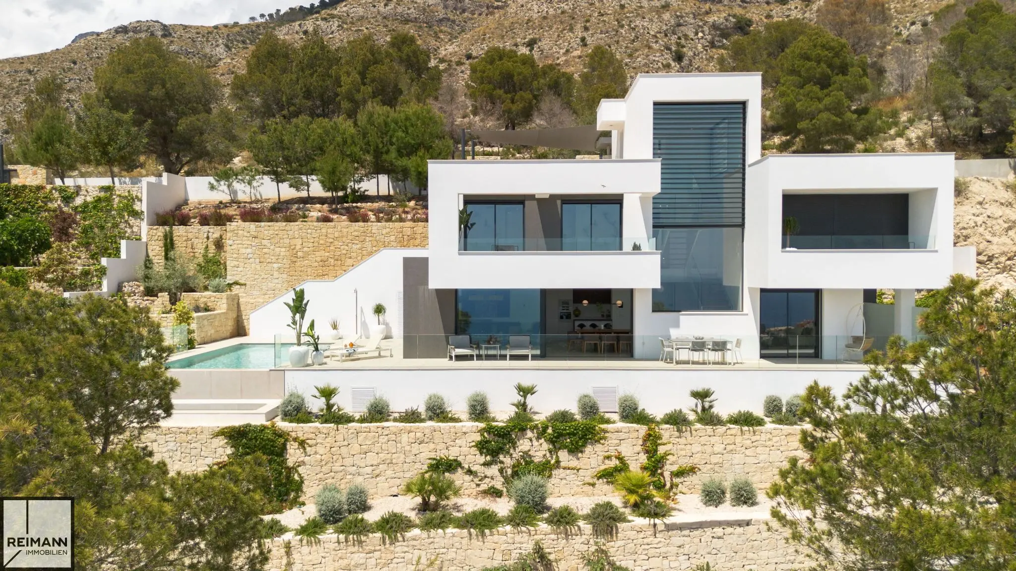 Neubau-Villa mit 4 Schlafzimmern in Altea an der Costa Blanca (Spanien)