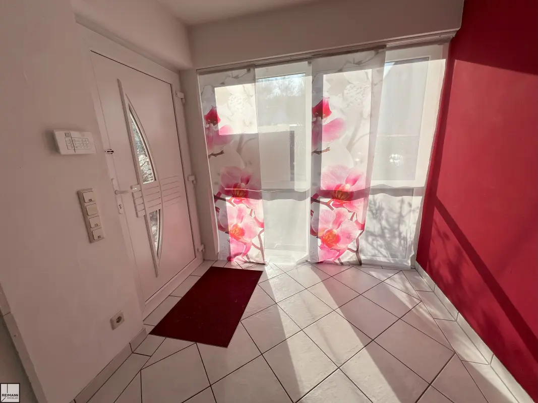 Exklusives, freistehendes Einfamilienhaus mit mediterranem Charme in Boppard-Buchenau