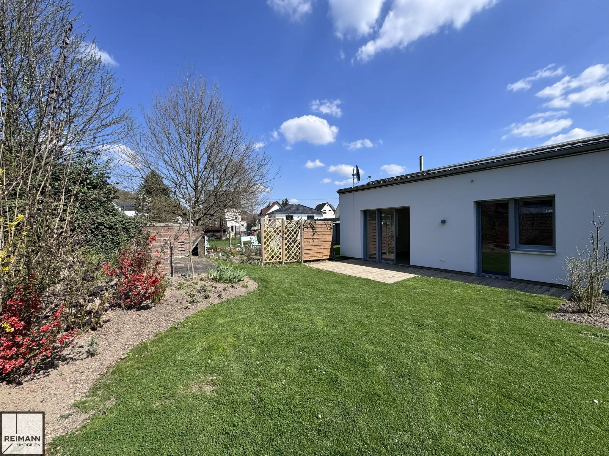 Wohnen in Gemeinschaft – Leben mit Weitblick - Moderne Eigentumswohnung in Neuwied-Segendorf