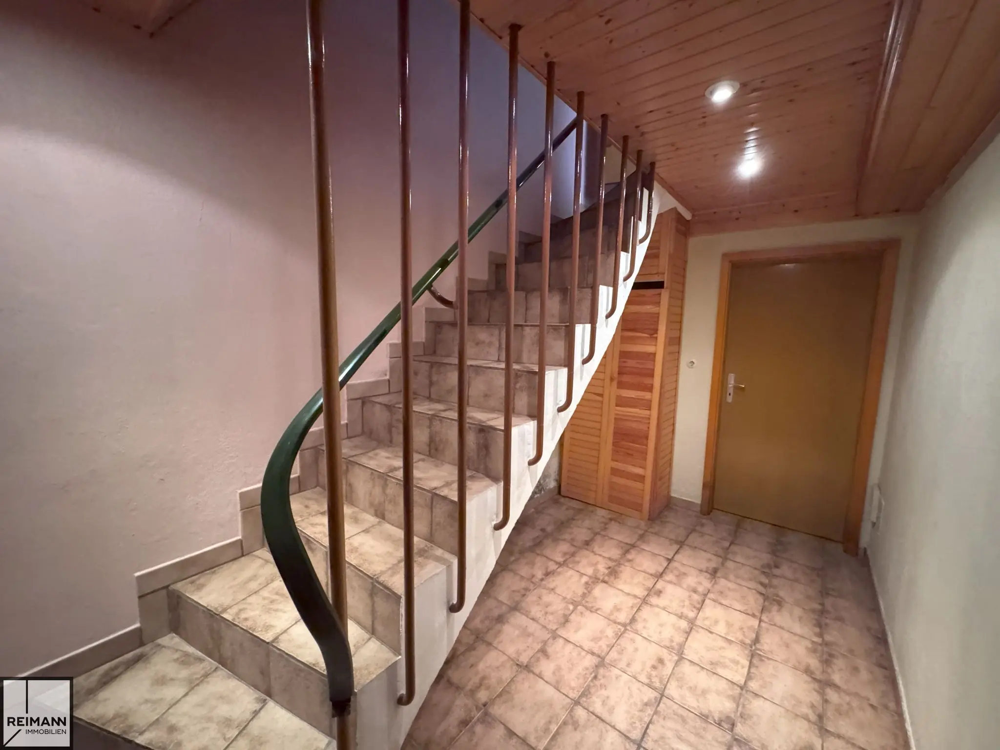 Gepflegte Doppelhaushälfte mit Garage und Garten in schöner Wohnlage von Neuwied-Oberbieber

