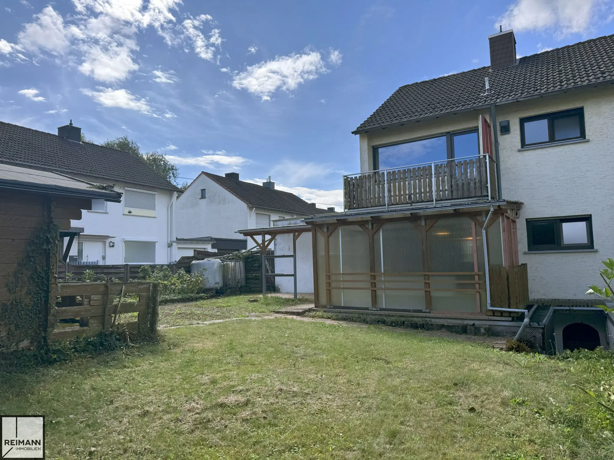 Gepflegte Doppelhaushälfte mit Garage und Garten in schöner Wohnlage von Neuwied-Oberbieber

