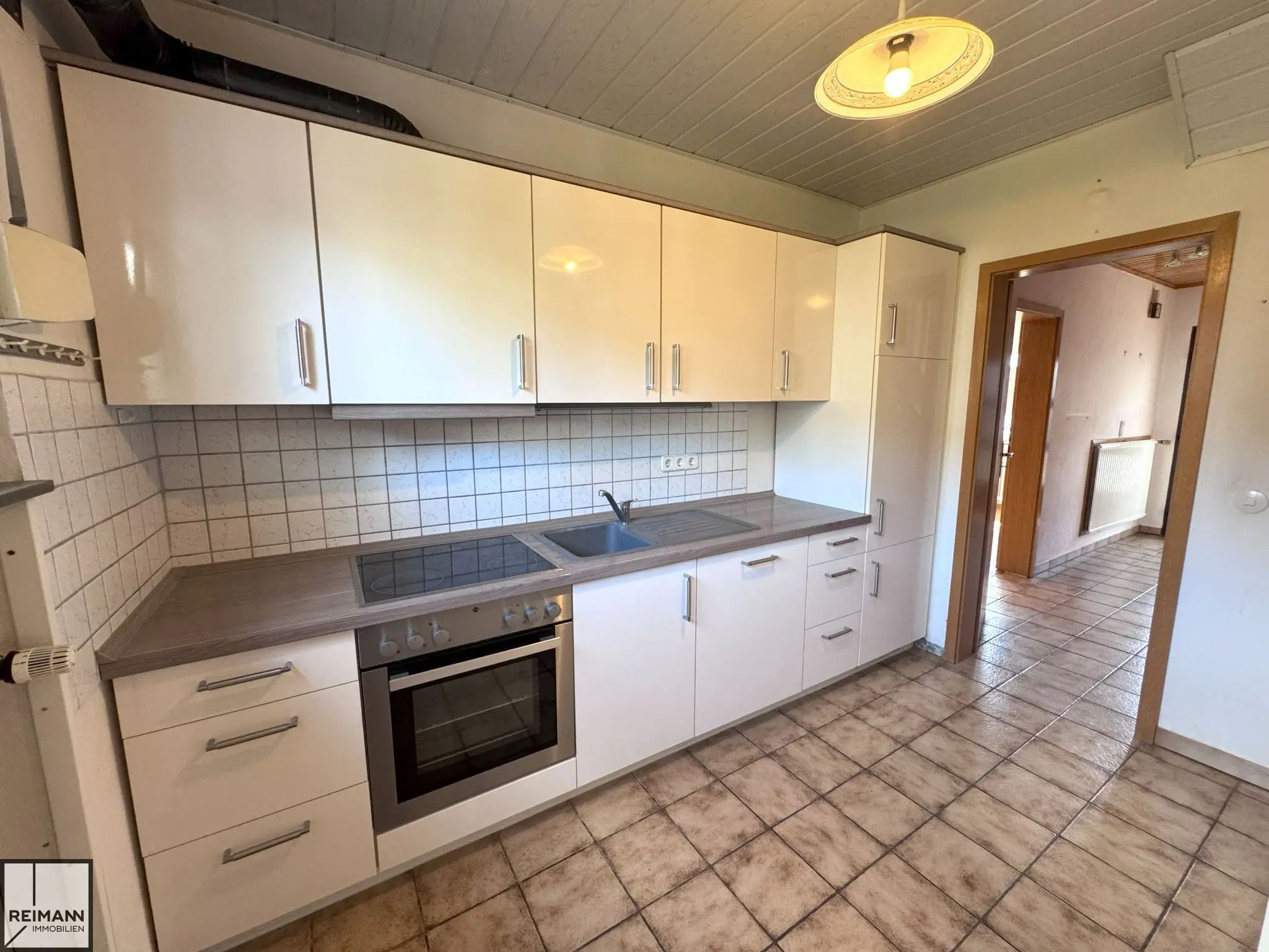 Gepflegte Doppelhaushälfte mit Garage und Garten in schöner Wohnlage von Neuwied-Oberbieber

