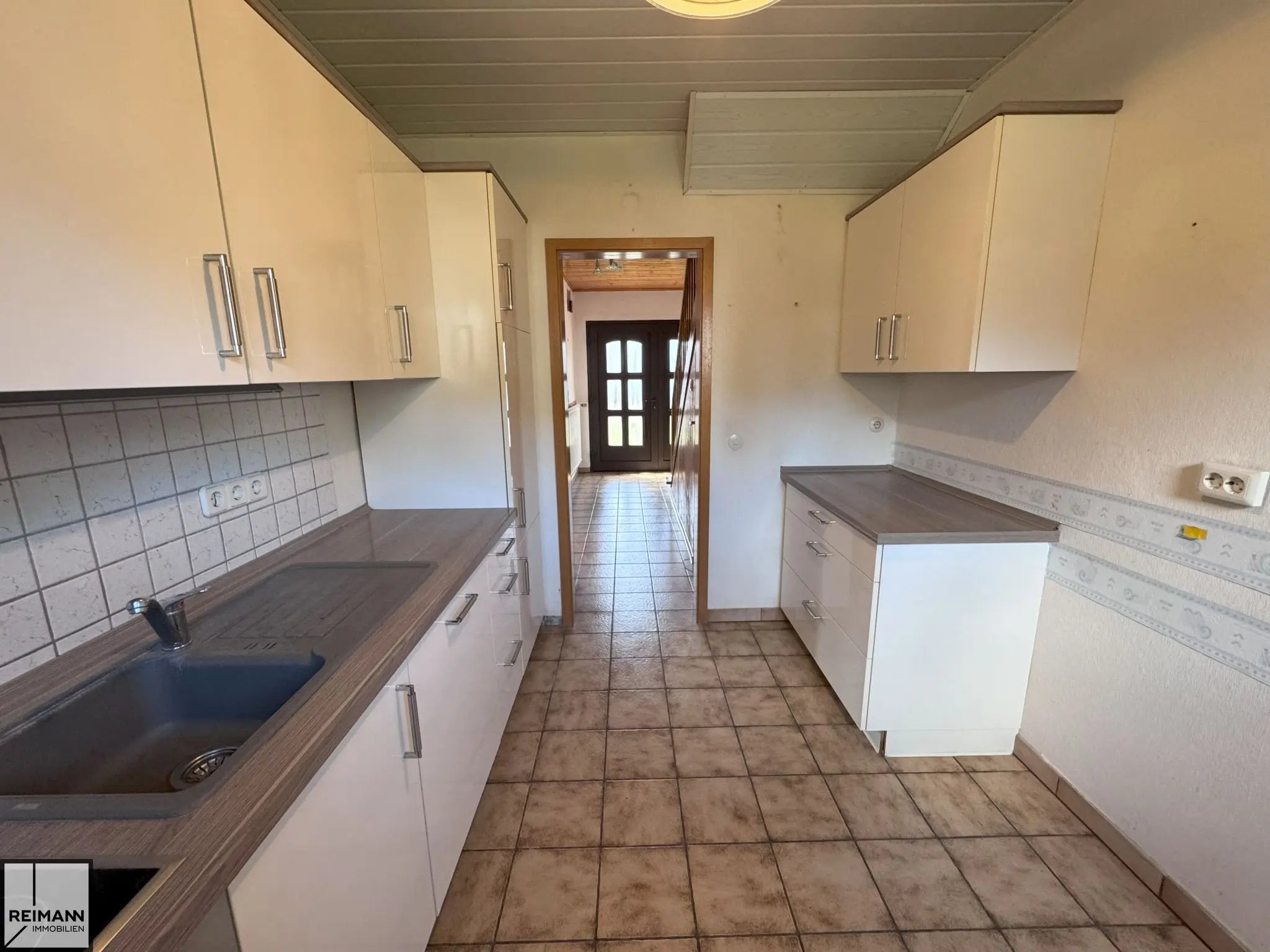 Gepflegte Doppelhaushälfte mit Garage und Garten in schöner Wohnlage von Neuwied-Oberbieber

