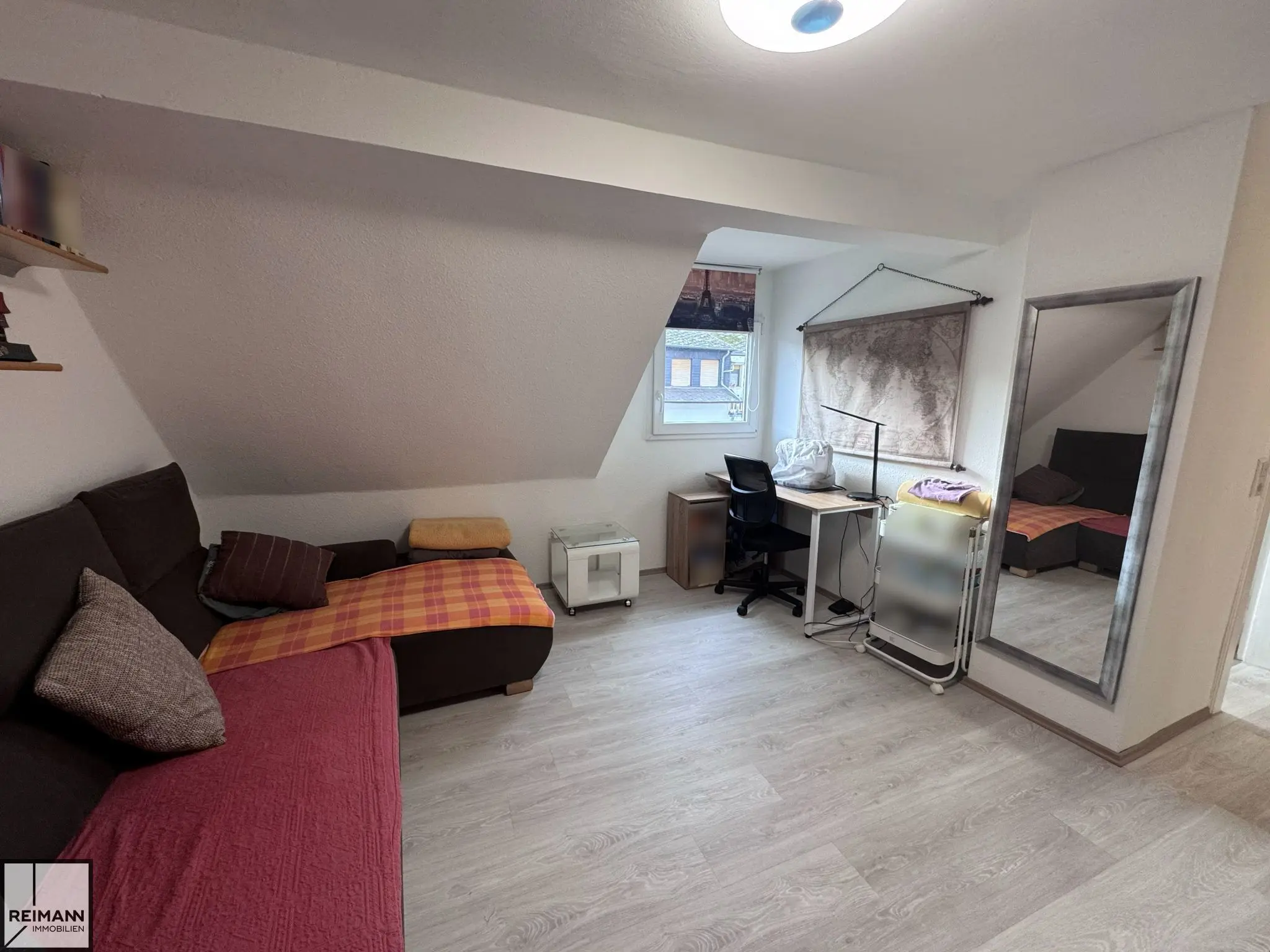 Familienfreundliches Wohnhaus mit viel Platz, Rheinblick & modernem Ausbau