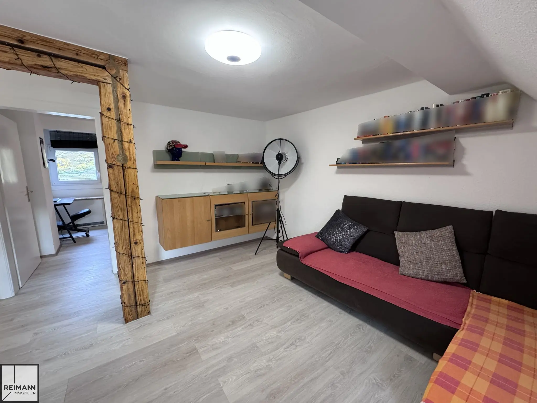 Familienfreundliches Wohnhaus mit viel Platz, Rheinblick & modernem Ausbau