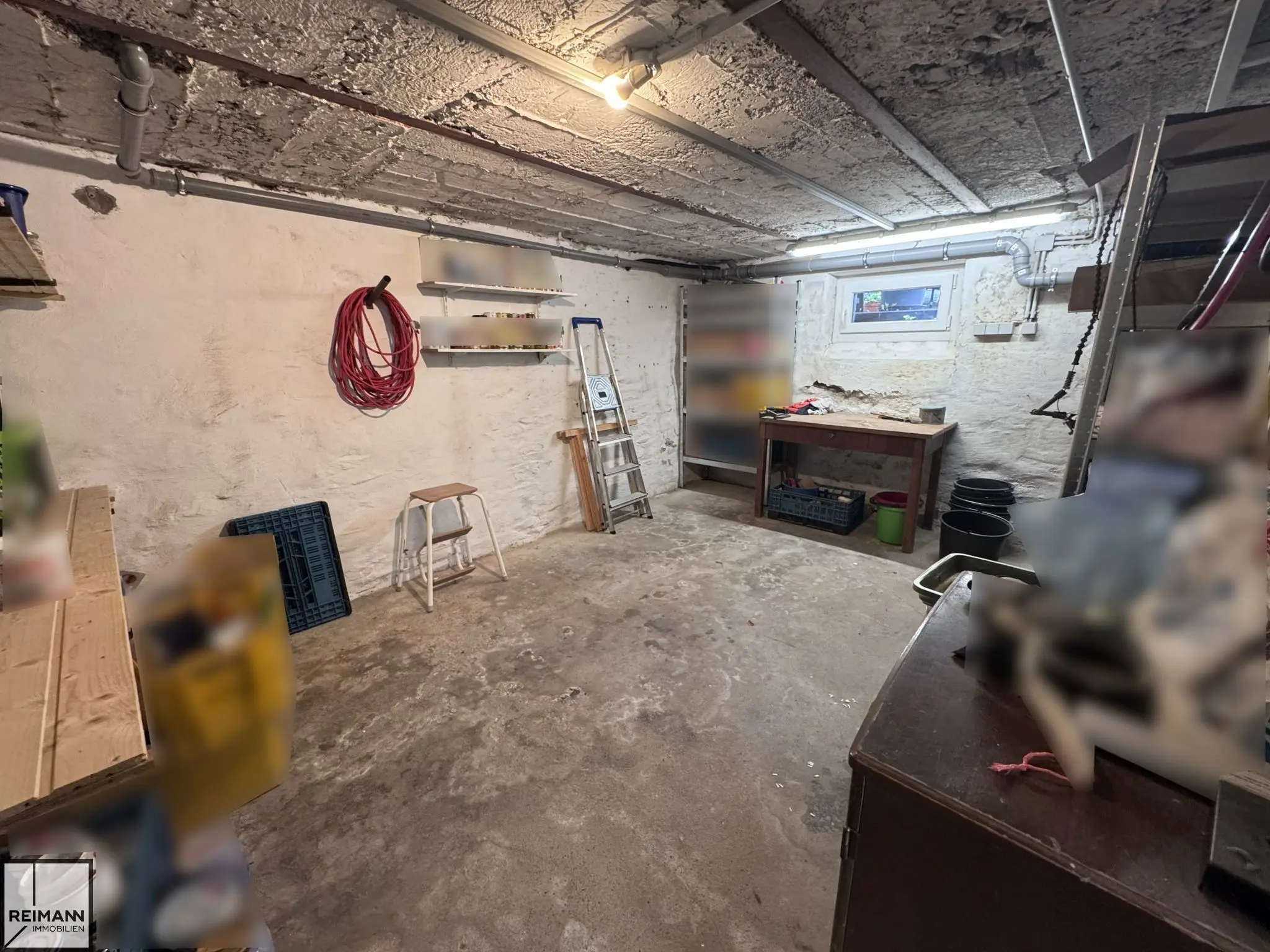 Familienfreundliches Wohnhaus mit viel Platz, Rheinblick & modernem Ausbau