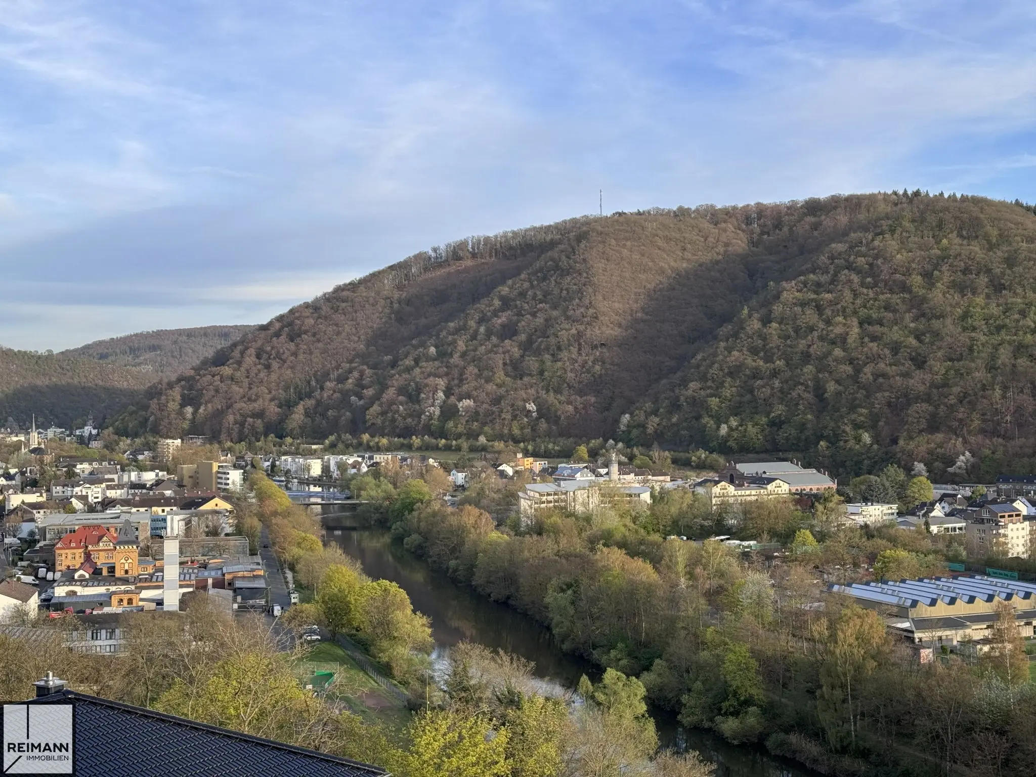 Terrassenwohnung mit großem Sonnenbalkon und Blick auf die Lahn in Bad Ems