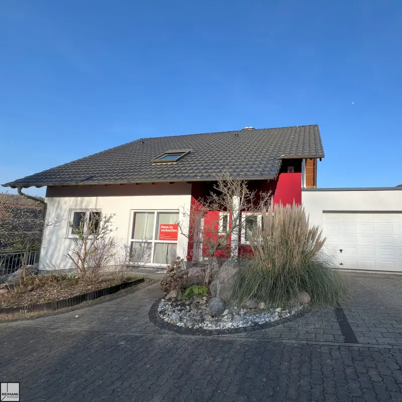 Großzügiges Wohnhaus mit 324 m² – ideal für Wohnen und Arbeiten unter einem Dach